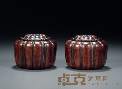清·红木菊瓣纹围棋罐一对 高：7.5cm