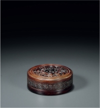 清·琴友款红木镂雕八宝纹香盒