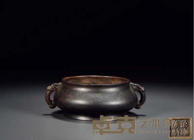 清·宣德年制款铜螭龙耳炉 高：5cm 口径：9.5cm 重：574g