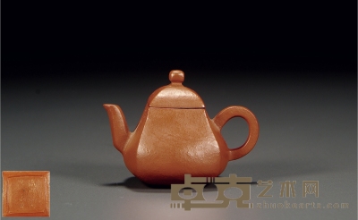 清·孟臣款紫砂四方小梨壶 高：5cm 宽：7cm