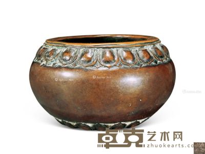 清 乾清宫宝铜质莲瓣纹炉 高6.5cm；口径8.5cm