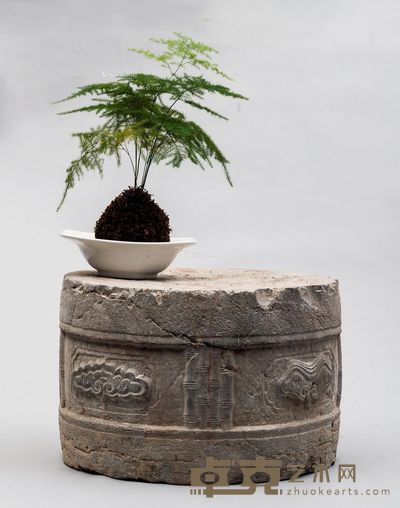 明 竹节云头纹台座 直径31cm;高21cm
