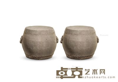 明 双铺首鼓钉纹坐鼓 直径40cm；高42cm