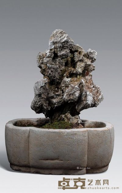 明 汉白石海棠型石盆(配赏石) 高73cm;盆长55cm;宽35cm;高24cm
