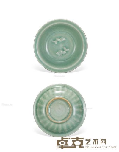 明或明以前 龙泉窑青釉双鱼洗 直径13cm;高4.5cm