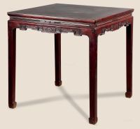 清 红木雕宝珠纹方桌