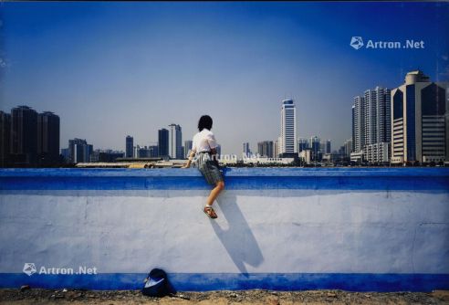 翁奋 2002年作 骑墙系列 - 广州3 照片 镜框