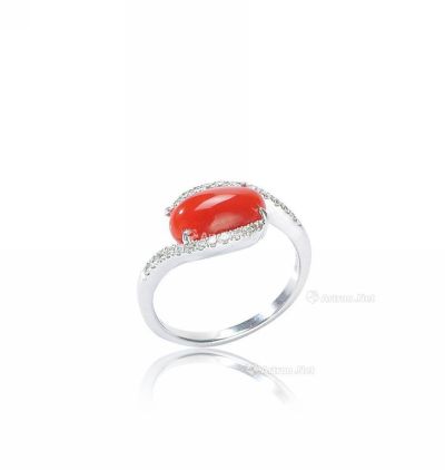 天然红珊瑚镶嵌戒指