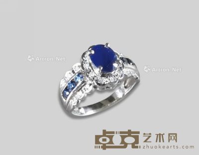 PT900蓝宝石配钻石戒指 