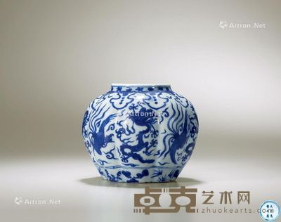 明万历 青花龙凤纹瓜楞罐 高12.6cm