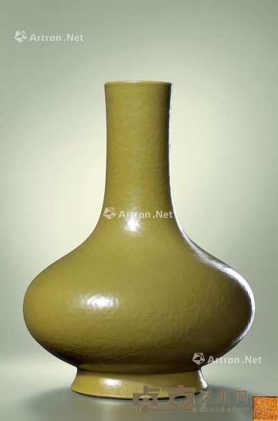 清乾隆 茶叶末釉荸荠瓶 高33.6cm