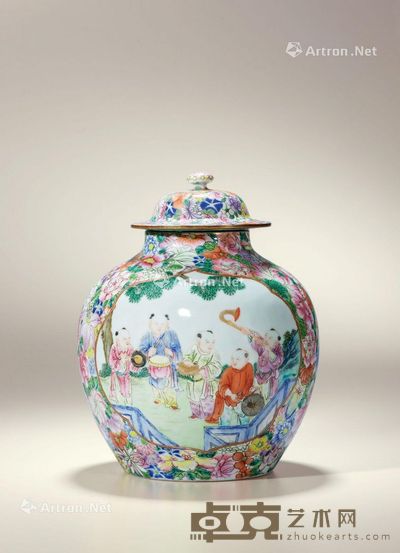 清乾隆 粉彩万花锦地开光婴戏图盖罐 高21.5cm