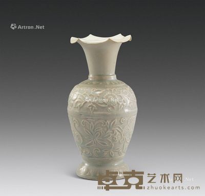 宋 湖田窑印花花口瓶 高21cm