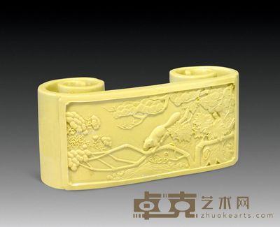 清 瓷雕墨床 4×5.5×4.5cm