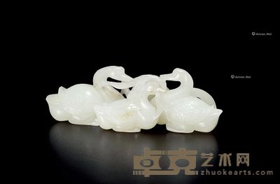 清初 白玉鹅衔枝摆件 长9.8cm
