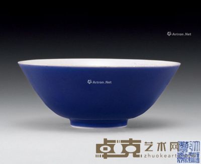 清乾隆 霁蓝釉碗 直径15cm