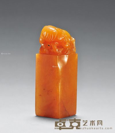 清初 田黄马钮方章 高6.8cm