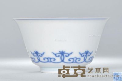 清乾隆 御窑青花贯套纹杯 直径8.6cm