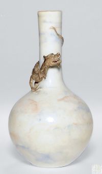 清 仿石釉螭龙小天球瓶