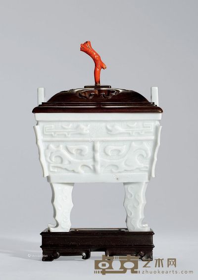 18世纪 德化窑饕餮纹方炉 高11.5cm