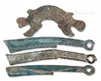 战国时期燕明刀二枚、直刀、虎型磬币各一枚
