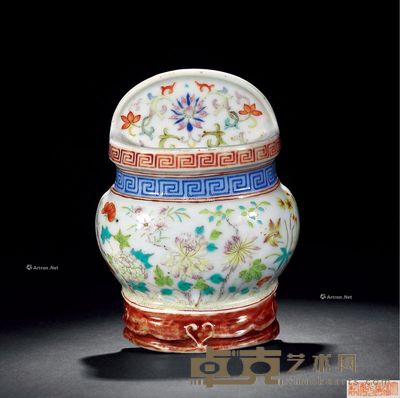 清 粉彩花卉纹壁瓶 高14.5cm