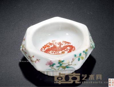 清宣统 粉彩花卉纹六角形水洗 直径8.3cm