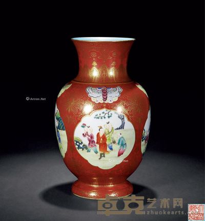 清 矾红地描金粉彩开光绘童子图瓶 高22.8cm