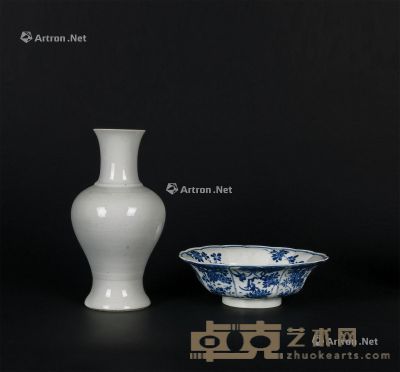 清 白釉瓶和青花莲纹碗 VASE 高22.5cm；BOWL 直径19.5cm