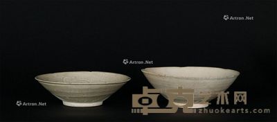 宋 青白釉花纹碗 (一组两件) 尺寸不一;1)直径16.7cm;2)直径17.8cm