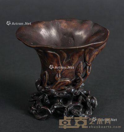 清 沈香雕花卉纹爵杯 12×8×9cm；重65g