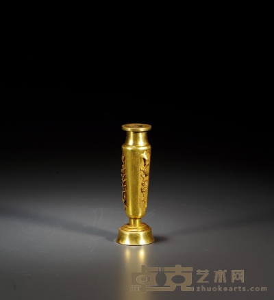 清·铜鎏金錾刻花卉香插 高:10cm