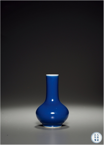 清雍正·霁蓝釉长颈瓶