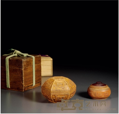 清·竹雕香盒一组两件 1.高：4cm 直径：6cm 2.高：6cm 直径：8.8cm