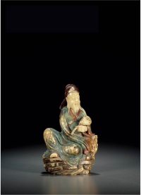 清·寿山石雕加彩人物像