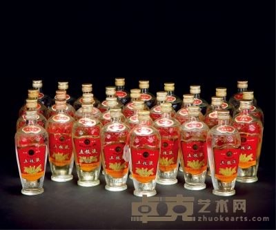 1987-1992年优质牌五粮液（圆鼓瓶） 数量：30瓶