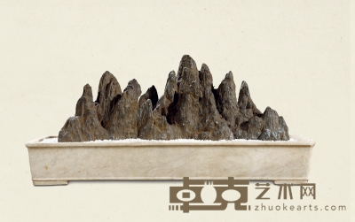 清·汉白玉长方形石盆连赏石立峰 86×35×41cm