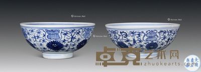 清雍正 青花缠枝花纹碗 (一对) 直径12cm×2