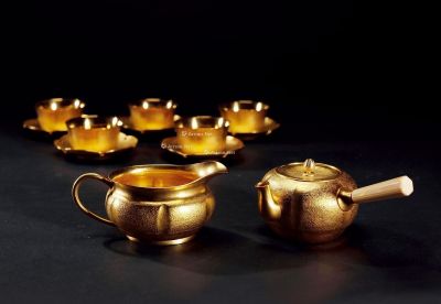 银鎏金茶具（一组十二件）、共箱