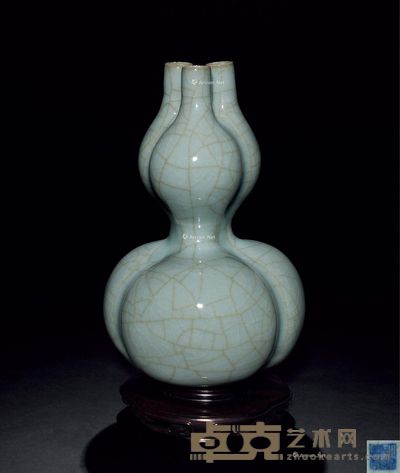 清乾隆 仿官釉三联葫芦瓶 高20cm