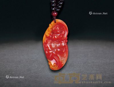 莲生贵子黄龙玉手把件 7×3.5cm;重32.1g