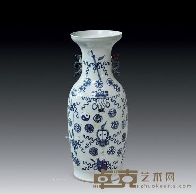清代 豆青釉杂宝纹大瓶 高59.5cm