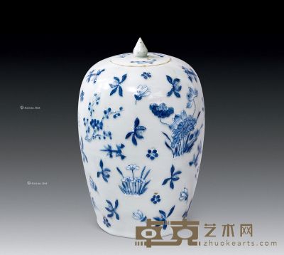 清代 豆青釉花卉纹冬瓜罐 高33cm