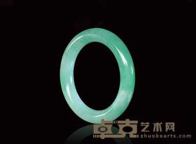 翡翠飘阳绿圆条手镯