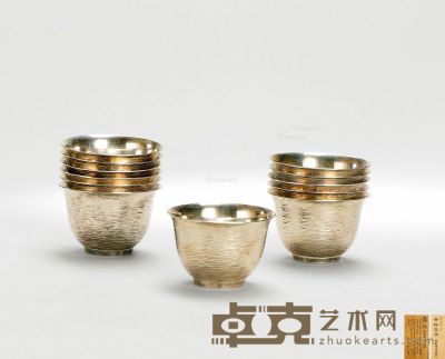 纯银制槌木纹茶杯 高3.4cm；直径5.1cm