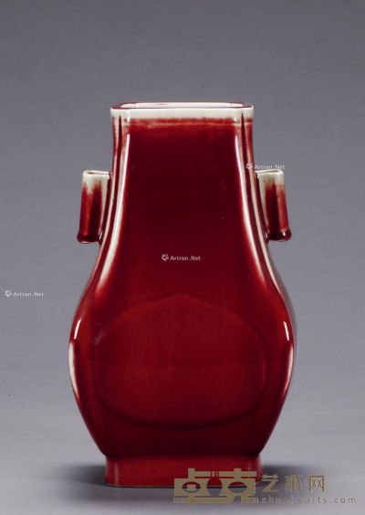 70年代 红釉四方双耳瓶 高30cm