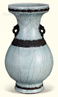 清中期 哥瓷兽耳瓶
