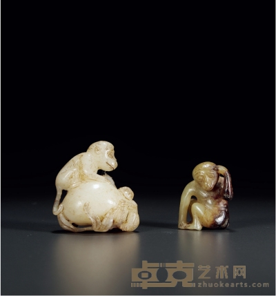 清·白玉雕灵猴献寿把件一组两件 1.高：3.6cm 2.高：4.7cm