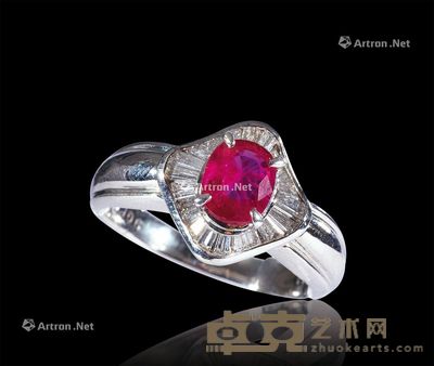 18K金钻鸽血红宝石女戒 --