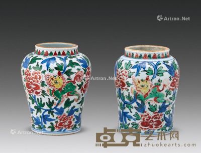 清康熙 青花五彩花卉罐 （一对） 高17.5cm